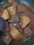 Semur Daging Sapi dan Tahu Goreng