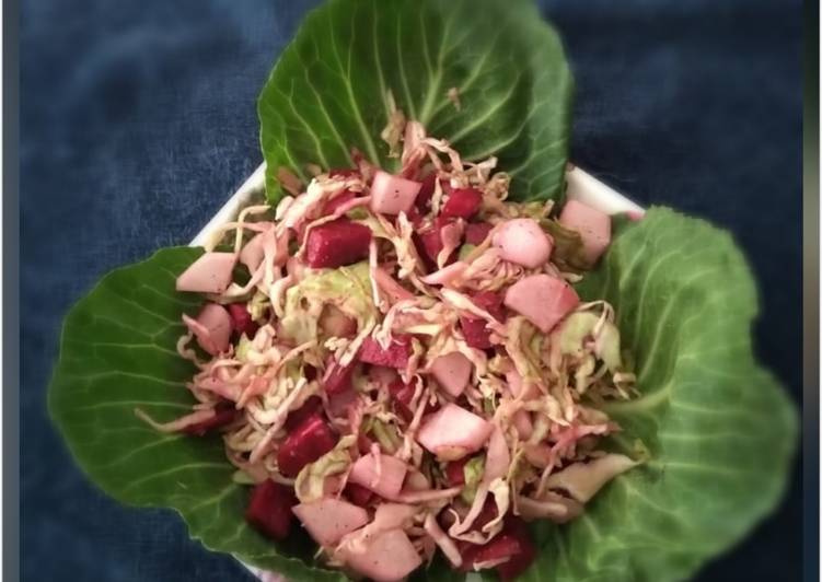 Recipe of Super Quick Homemade Cabbage Beet and Raddish Salad