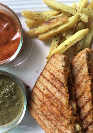 A picture of Vegetable Grilled Sandwich.