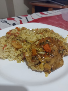 Una foto de Arroz con pollo