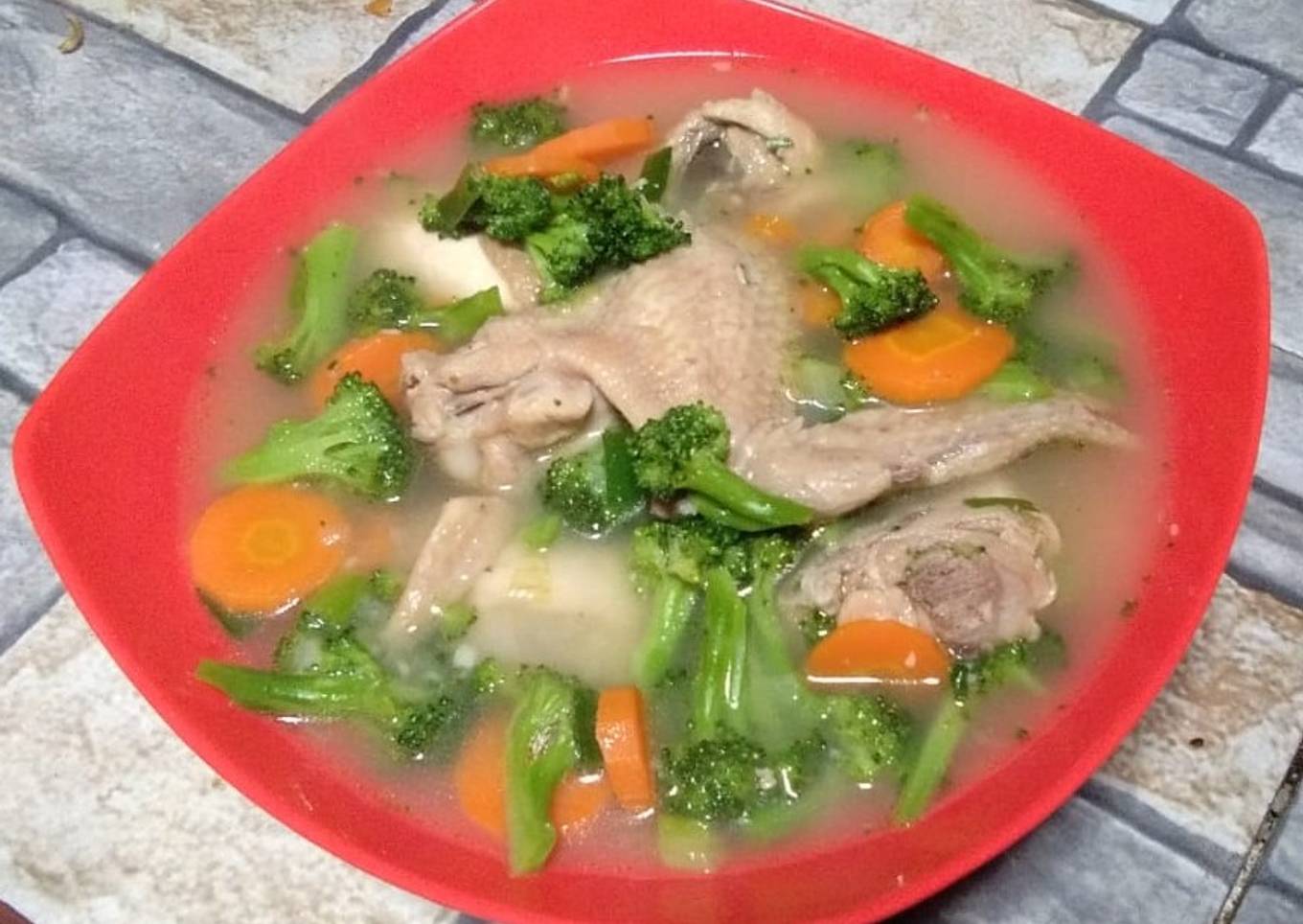 Sop ayam brokoli wortel