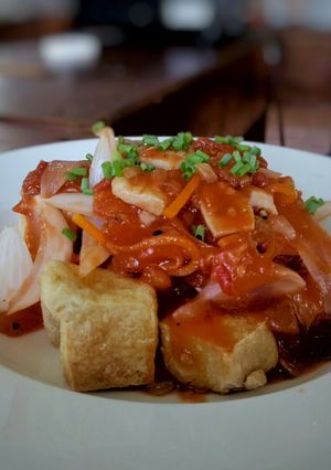 Hình của món Đậu hủ xào nấm rơm sốt cà chua.