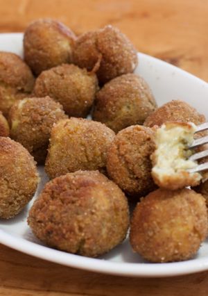 Una foto de Croquetas de lacón con grelos