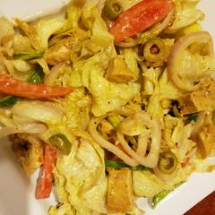 A picture of Ceaser salad.