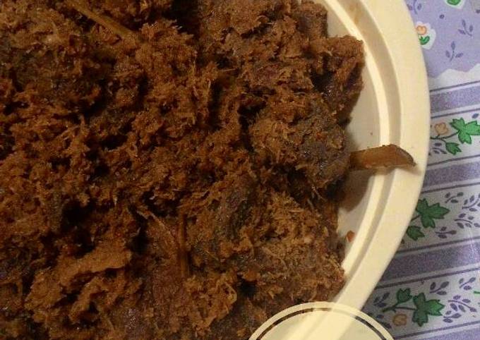 Daging sapi bumbu serundeng