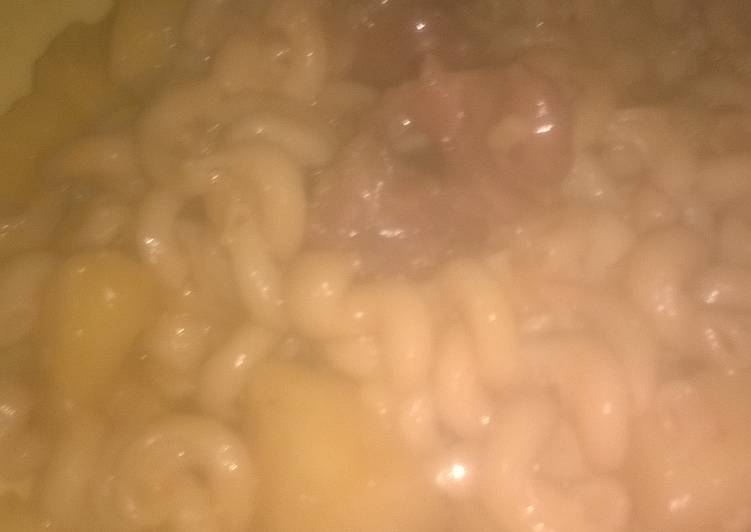 Macaroni wit potatoes