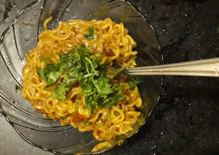 Cheesy Hillock Style Maggi