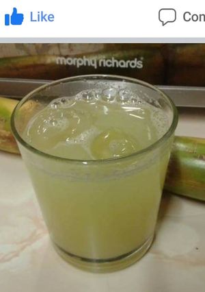 A picture of Homemade sugarcane juice.