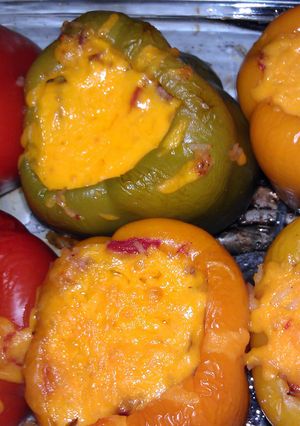 A picture of K's Stuffed bell peppers.