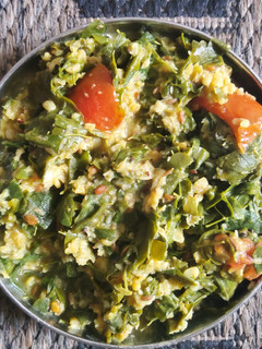 முருங்கைக் கீரை பாசிப்பருப்பு கூட்டு (Murunkai keerai paasiparuppu kootu recipe in tamil) செய்முறை முக்கிய புகைப்படம்