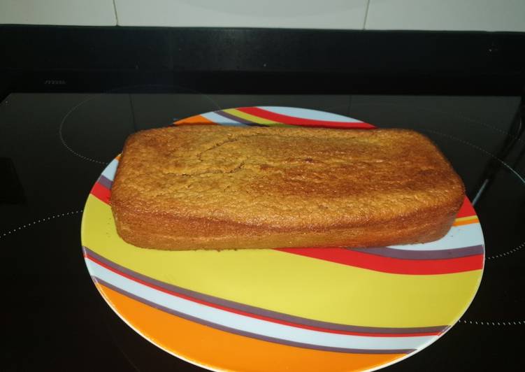 Bizcocho de yogur con avena