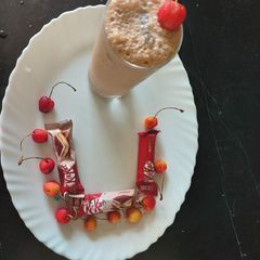 A picture of Chocolate and coffee milk shake.