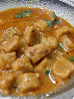 गट्टे की सब्जी (gatte ki sabzi recipe in Hindi) रेसिपी मुख्य फोटो