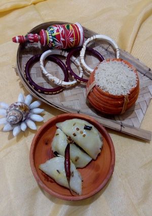 বাসি ভাজা পিঠে (basi bhaja pithe recipe in Bengali) রেসিপির প্রধান ছবি