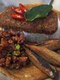Nasi Uduk x Tutug Oncom