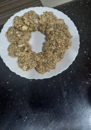 A picture of Oatmeal banana cookies.
