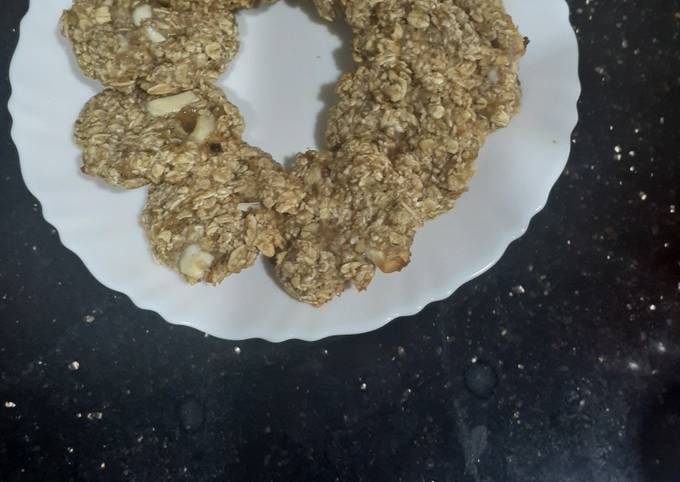 Recipe of Perfect Oatmeal banana cookies