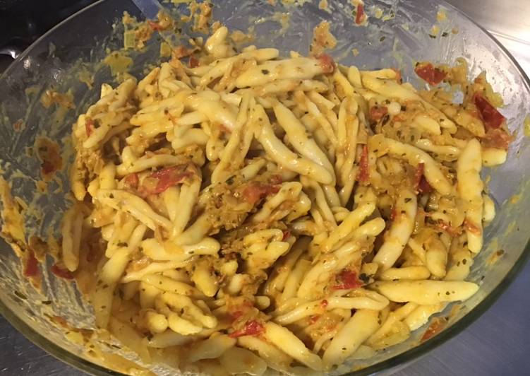 Comment Cuisiner Maccheronis au thon,tomates et crème aux épices