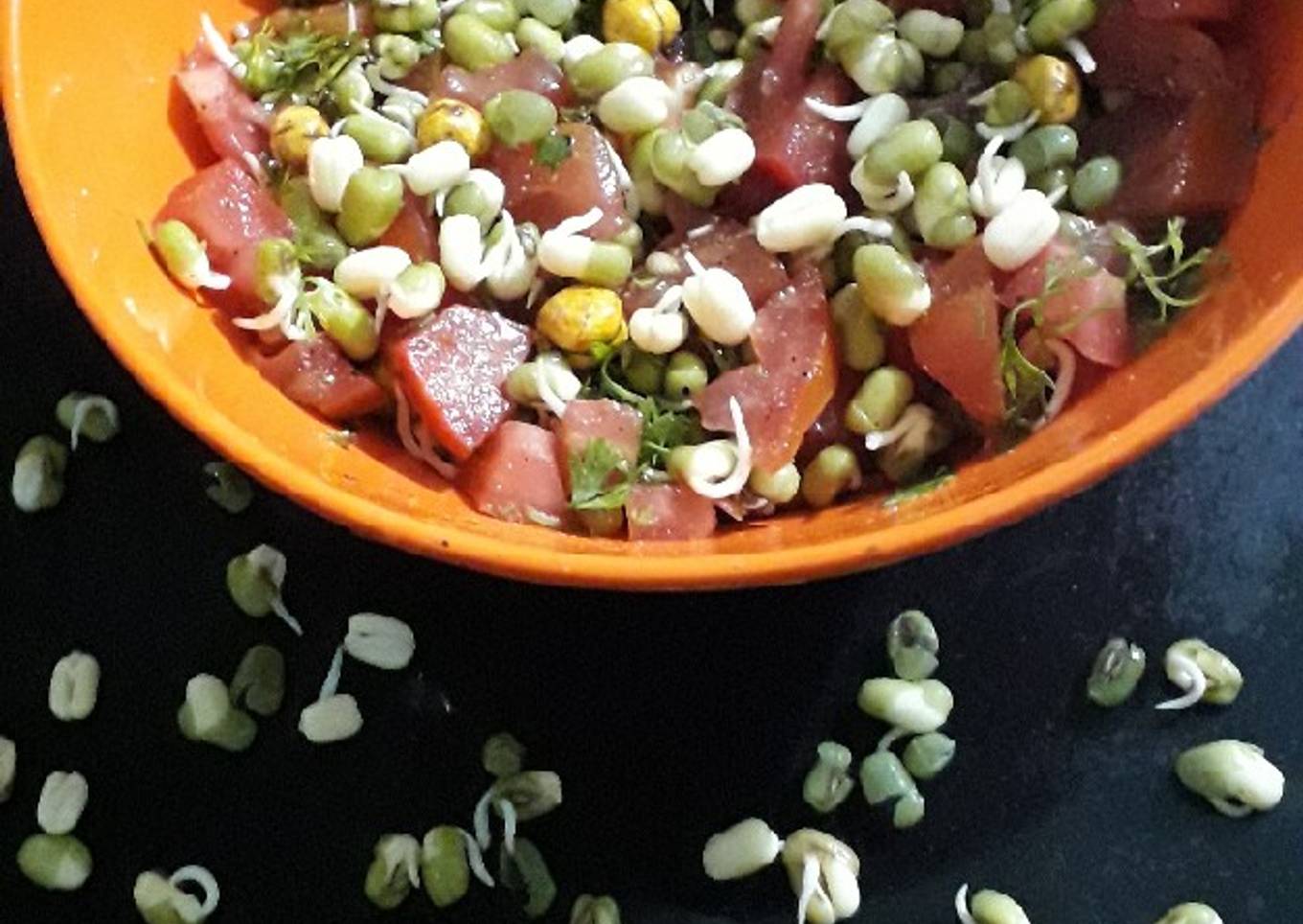 How to Prepare Super Quick Homemade 🌿Protein rich Sprouts Salad🍅