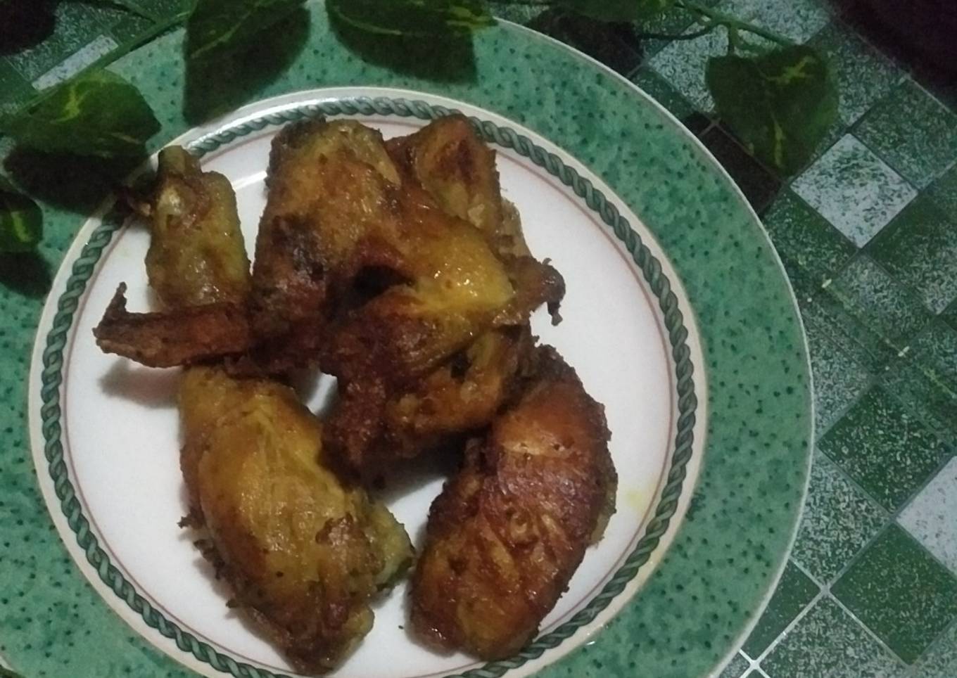 Ayam goreng bumbu marinasi