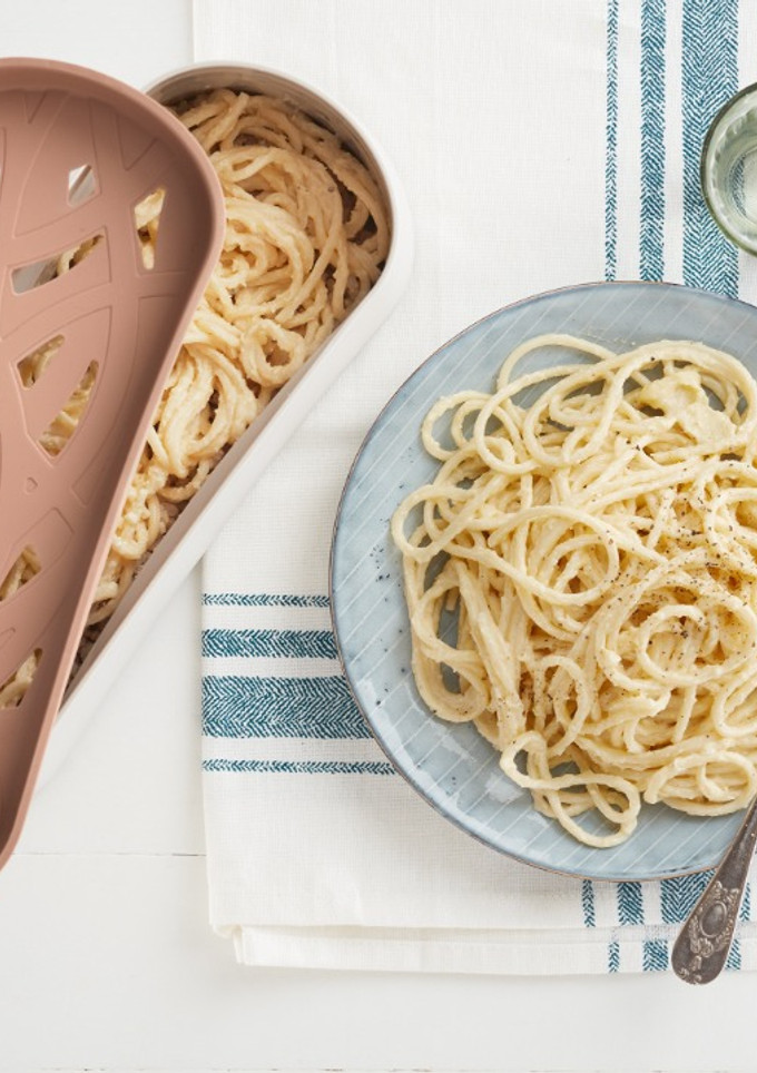 Una foto de Espaguetis en salsa de queso - Quick Pasta Recipes Cooker | Lékué