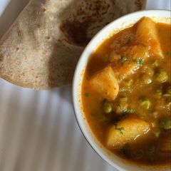 Aloo matar A picture of Aloo matar.