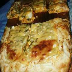 A picture of Tarta de zanahoria arvejas y huevo duro.
