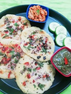 सूजी उत्तपम (suji uttapam Recipe In Hindi) रेसिपी मुख्य फोटो