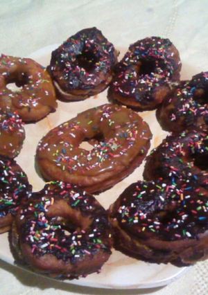 Una foto de Donuts caseras (demasiado fáciles y ricas)