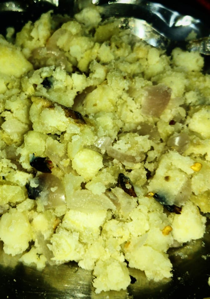 भुने आलू का भरता (bhune aloo ka bharta recipe in Hindi) रेसिपी मुख्य फोटो