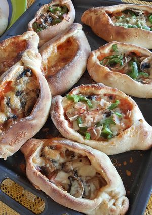 Φωτογραφία της συνταγής 🍕🍻 Πεντανόστιμα Πεϊνιρλί 🍕 🍻
