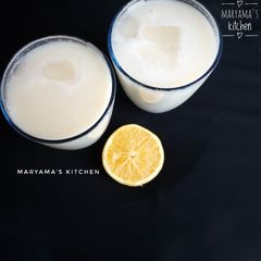 A picture of Orange milkshake.
