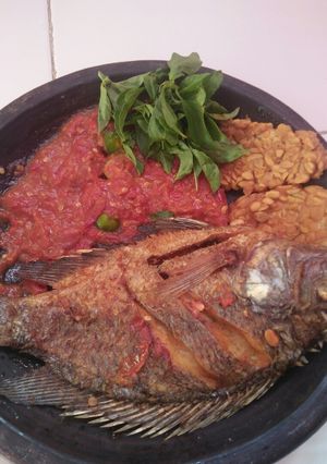 Foto resep Penyetan mujaer dan tempe