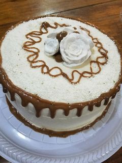 Una foto de Torta 4 leches 🥥❤