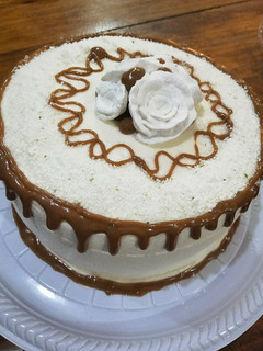 Una foto de Torta 4 leches 🥥❤