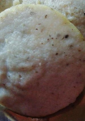 A picture of Idli.