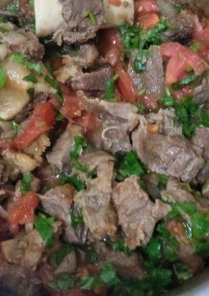 A picture of Wet fried beef.