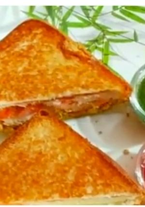 A picture of Potato veg Sandwich.