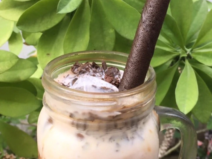 Cara Gampang Membikin Resep Iced Chocolatos Topping Wafer Chocolatos yang Lezat Sekali Anti Ribet, Bikin Ngiler