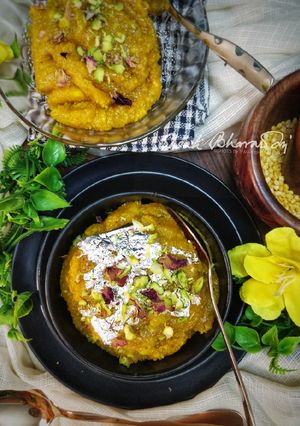 রাজকীয় মুগের ডালের হালুয়া(Rajokiyo moonger daler halwa recipe in Bengali) রেসিপির প্রধান ছবি