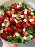 🍓 Summer Salad (282 kcal)
