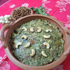 A picture of Methi Ghanto.