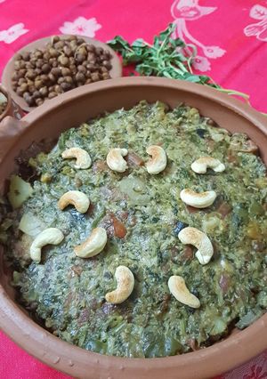 A picture of Methi Ghanto.