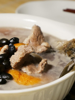 芒種 : 黑豆鯽魚湯 的食譜成品照片