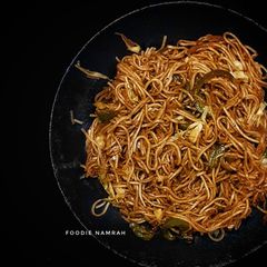 A picture of Chowmein.