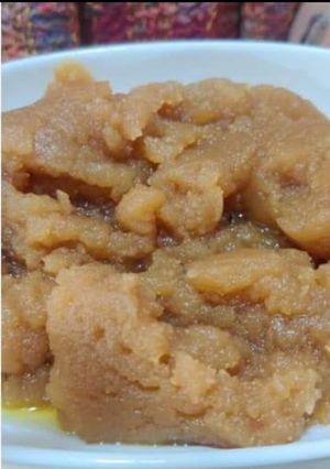 सूजी का हलवा (sooji ka halwa recipe in Hindi) रेसिपी मुख्य फोटो