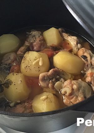 Foto principal de Pollo en cocotte a mi manera cartagenera