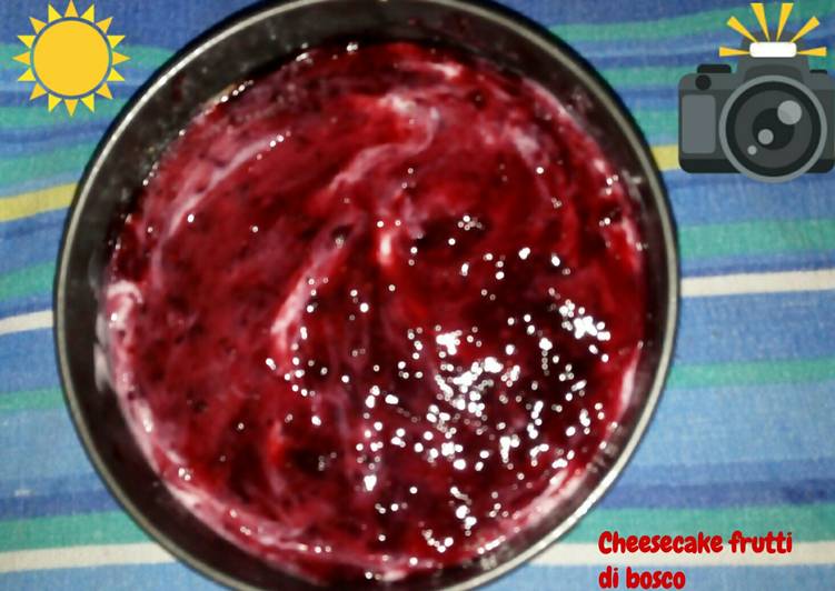 Cheesecake yogurt ai frutti di bosco