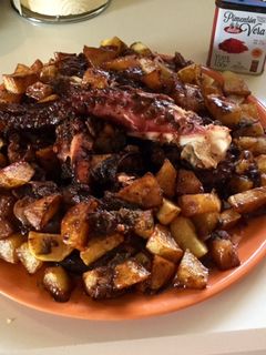 Una foto de Pulpo al horno con cerveza y vino blanco