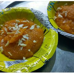 A picture of Rava kesari.